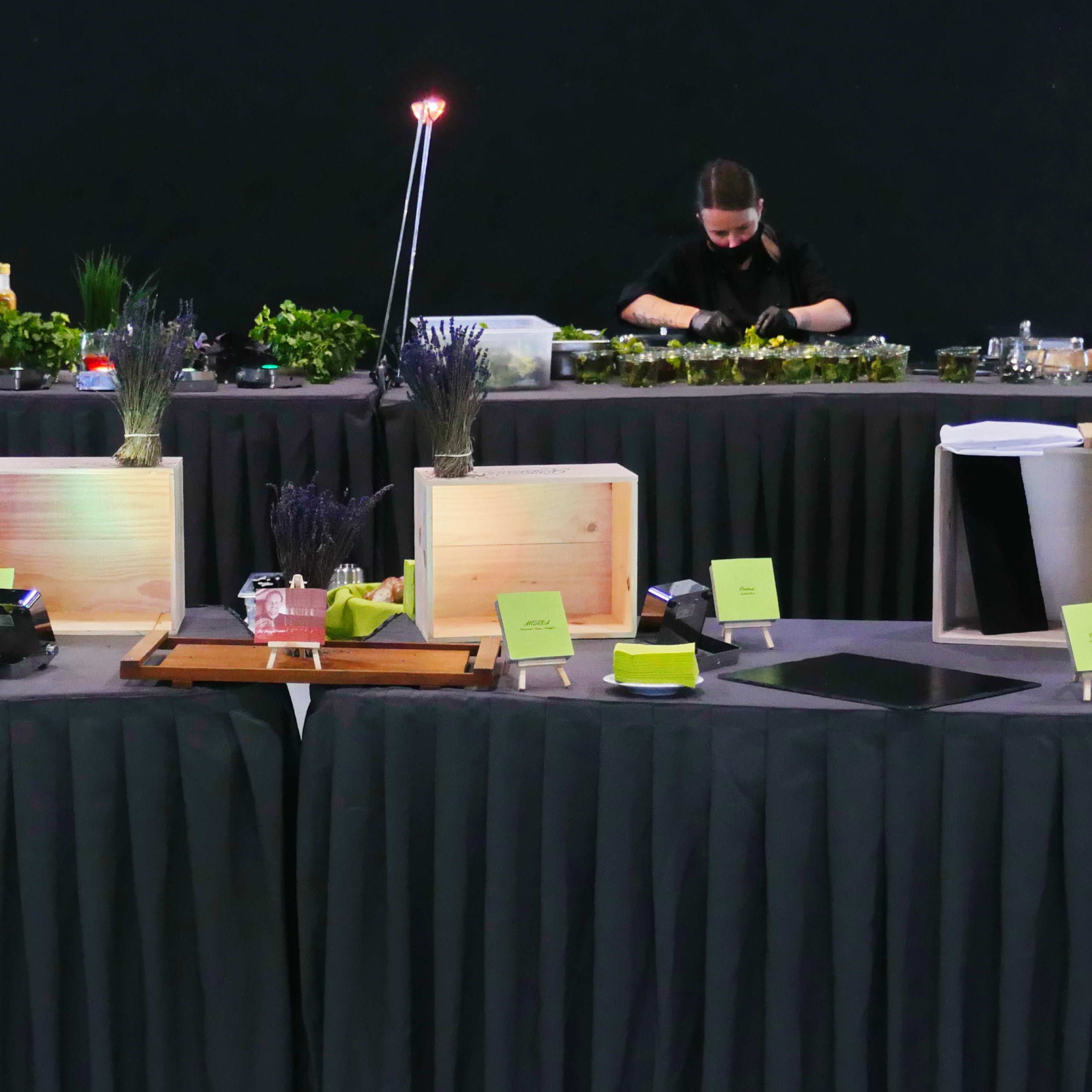 Flectra - Sample 3 for three columns